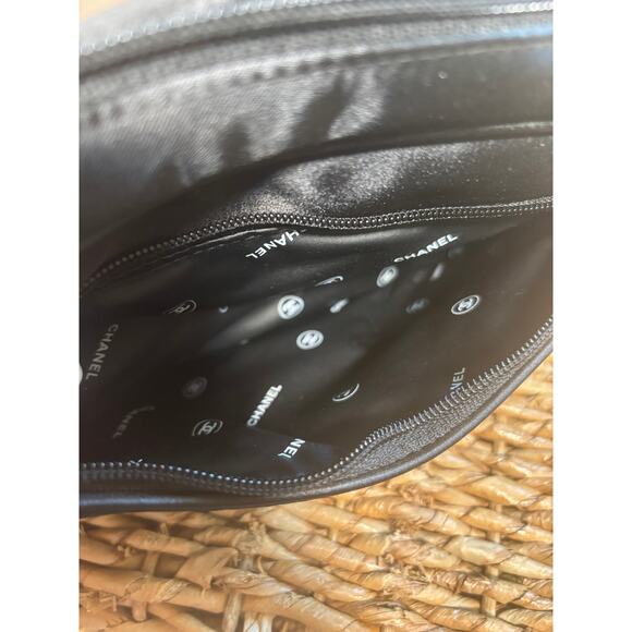 2 Chanel Parfums beauty cosmetic travel bags - Picture 7 of 8